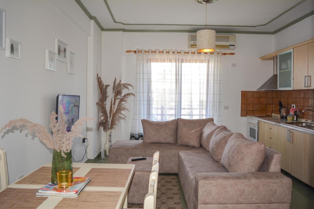 Moraceae Lovely Apartment Τίρανα Εξωτερικό φωτογραφία